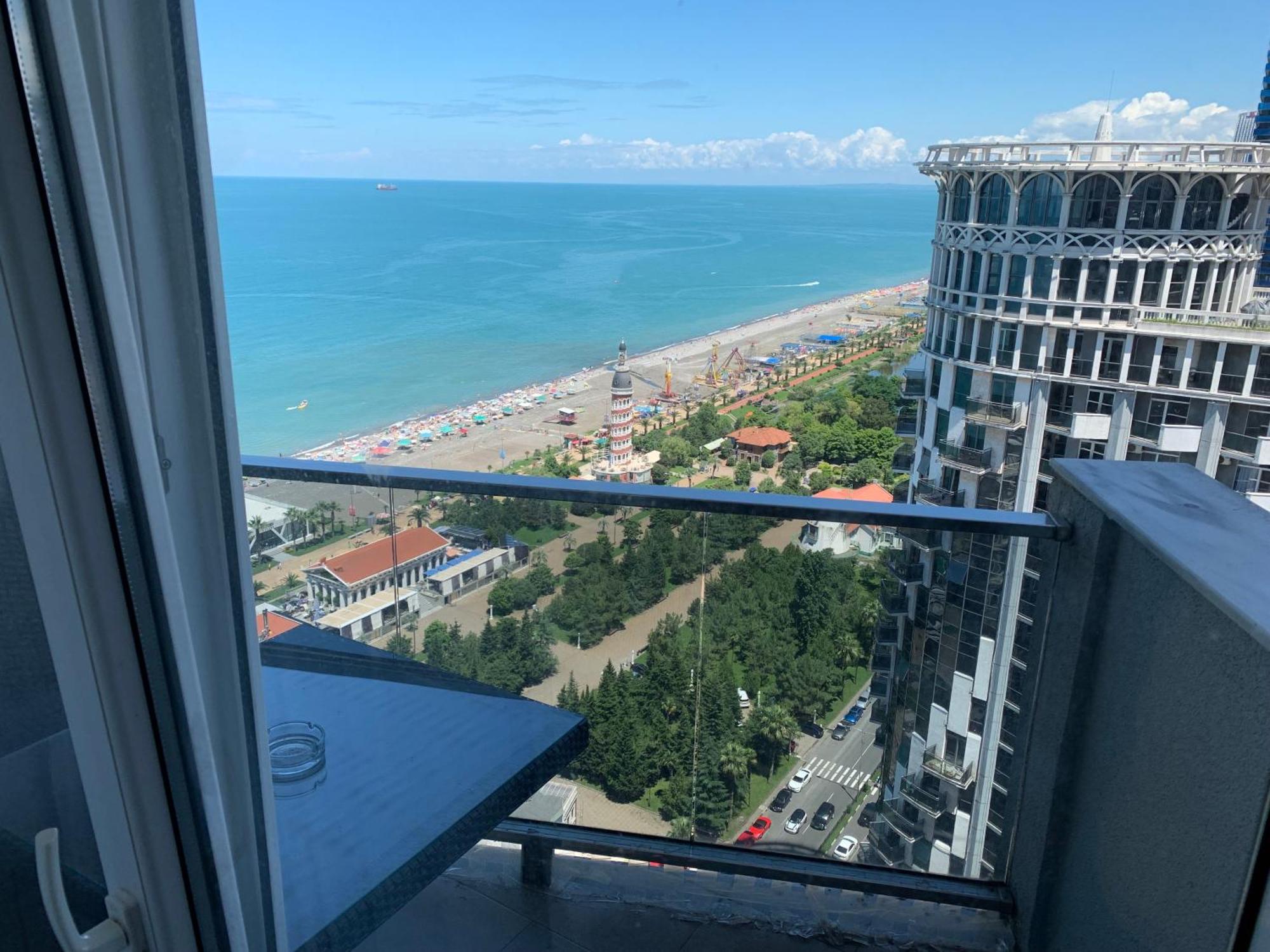 Orbi Sea Towers Batumi Resort Extérieur photo